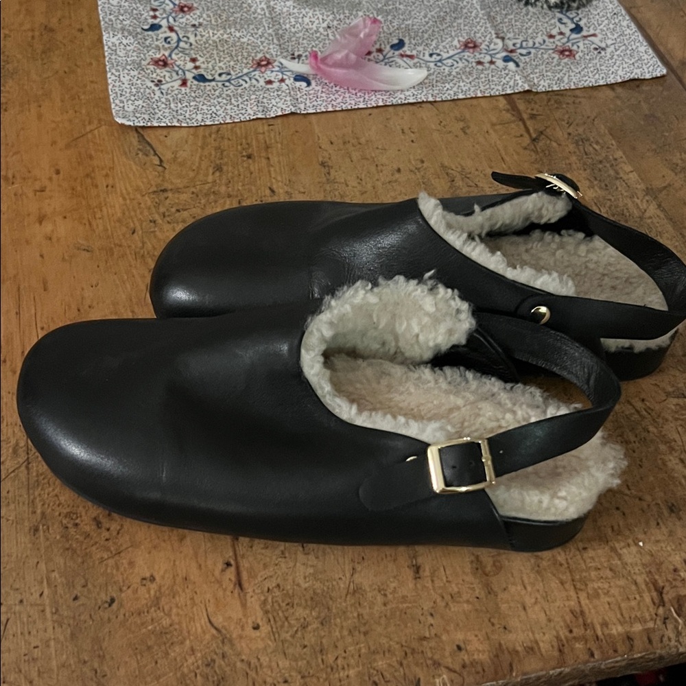 Black Beatrice Valenzuela Shearling Lined Clogs with strap